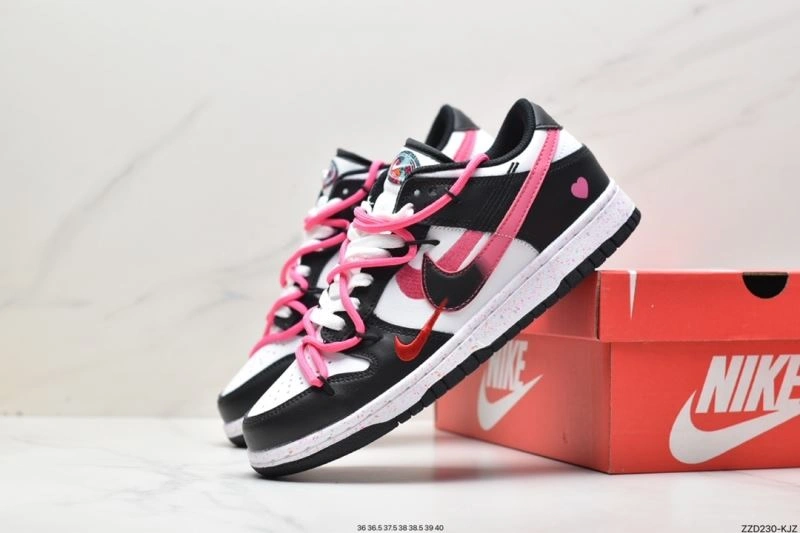 Modern Nxkx Dunk 203403
