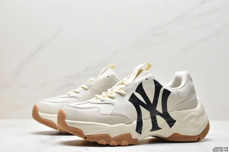 Trendsetting Nxkx Sneakers 200675